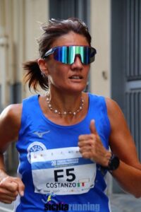 Atlete in gara nella 5 km femminile del 28° Trofeo Maria SS. degli Ammalati