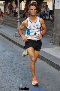 Atleti in gara nella 10 km maschile del 28° Trofeo Maria SS. degli Ammalati